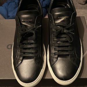 Givenchy Paris 17 Men's Black Leather Urban Knots Low Top Sneaker